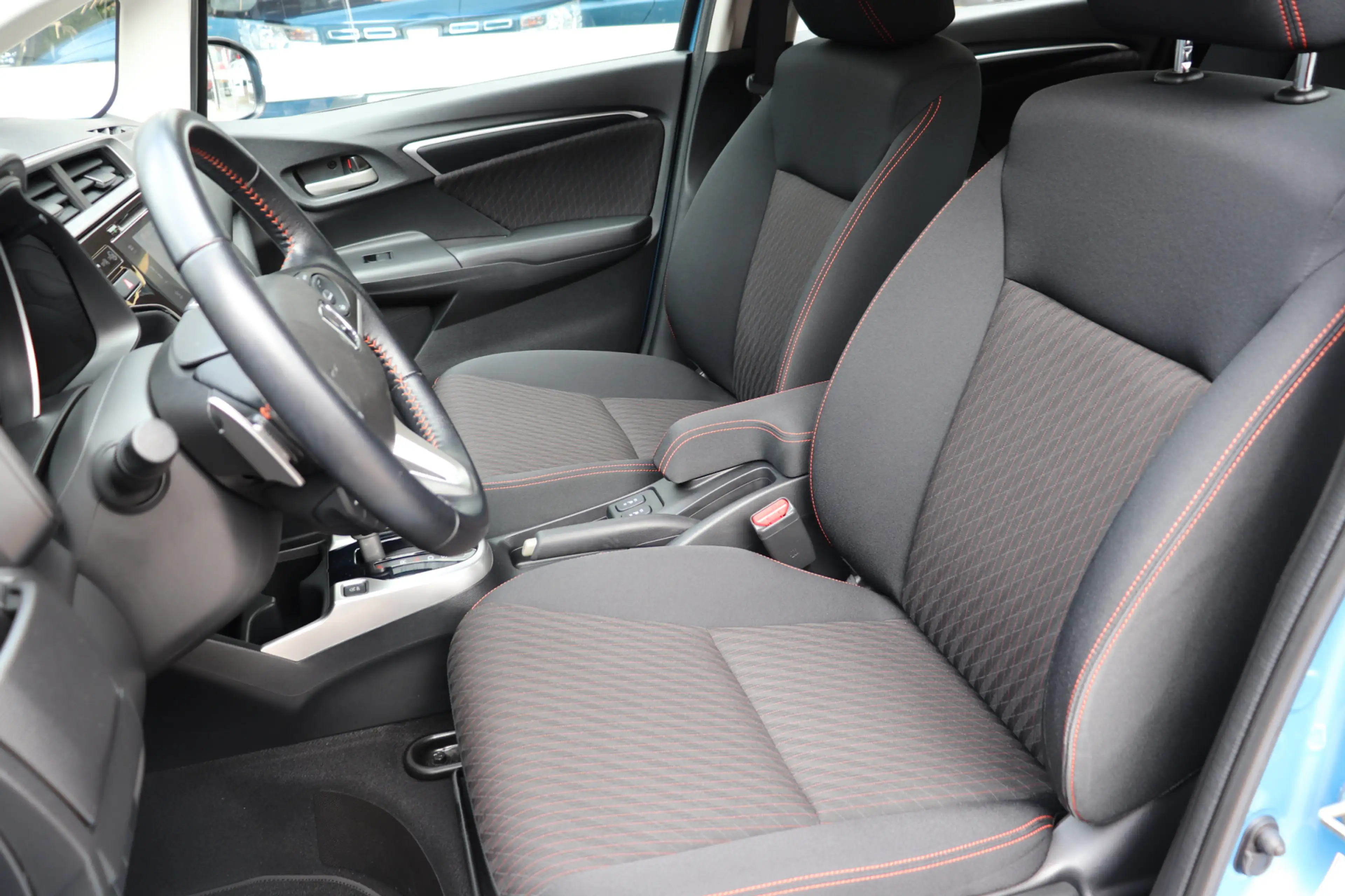 Honda Jazz 1.5 i-VTEC Dynamic Automaat. Luxe uitvoering, lage — photo 9
