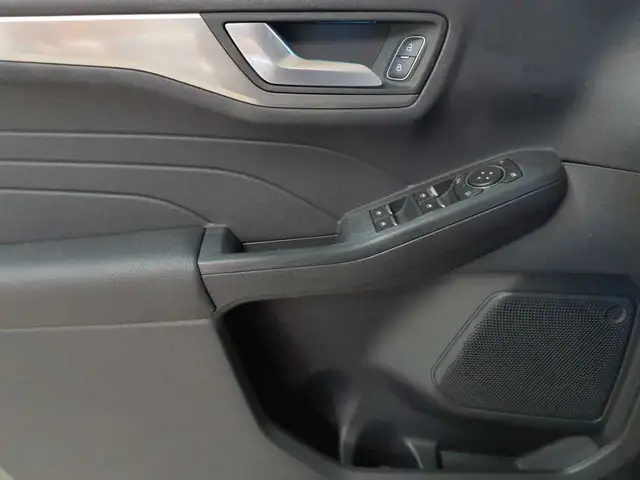 Ford Kuga view 18