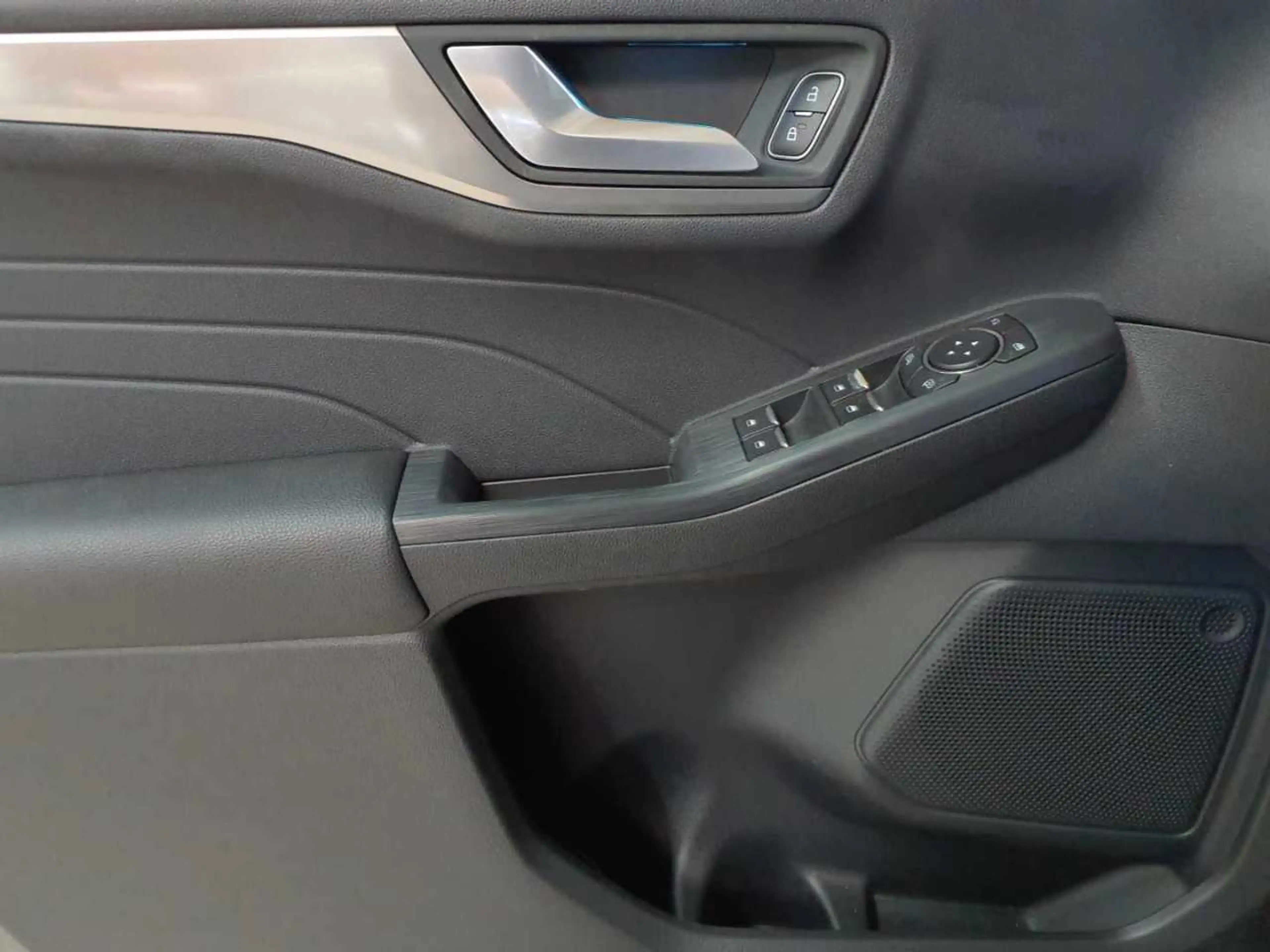 Ford Kuga Kuga 1.5 EcoBlue Aut. TITANIUM — photo 18