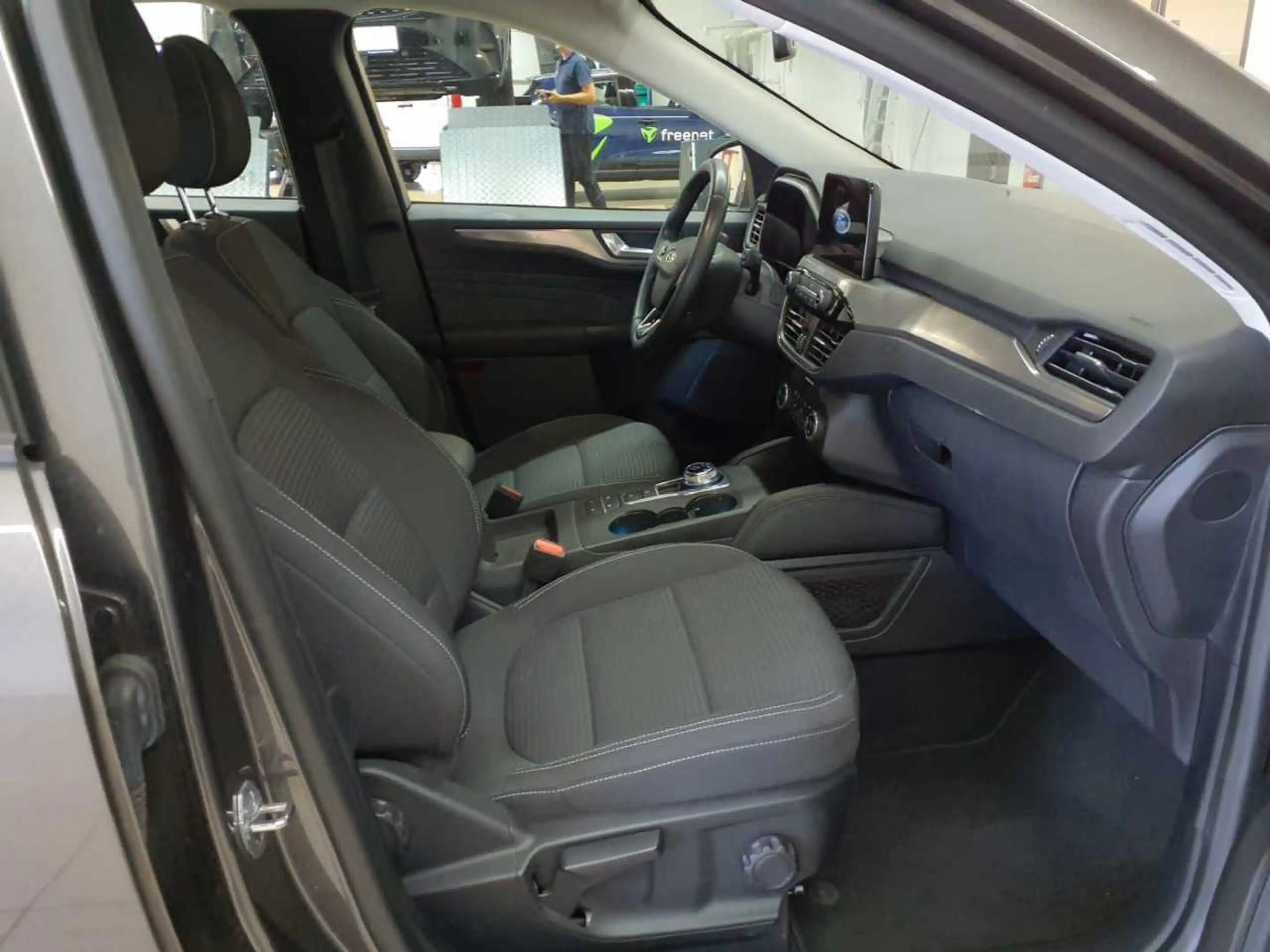 Ford Kuga Kuga 1.5 EcoBlue Aut. TITANIUM — photo 8