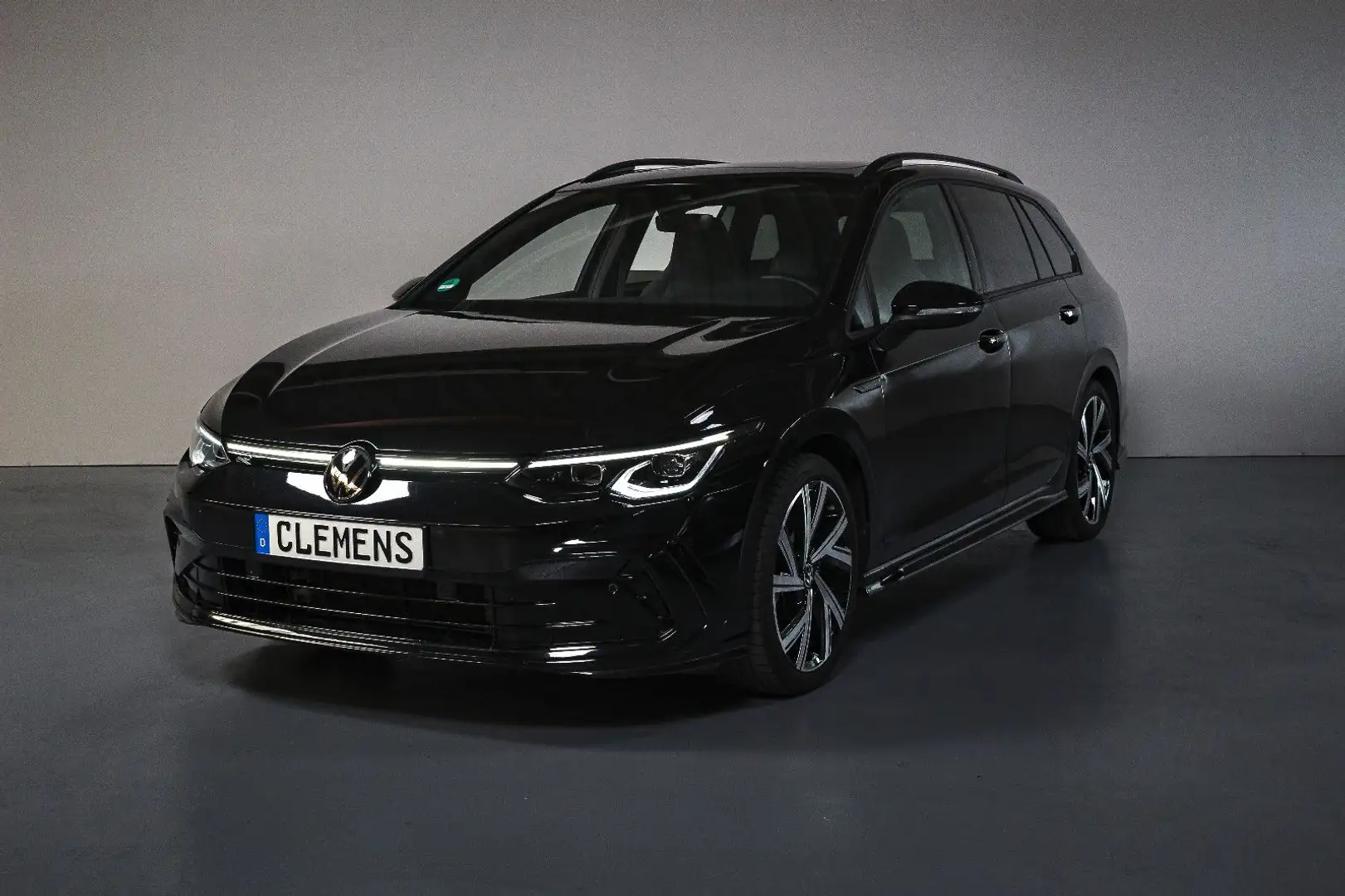 Volkswagen Golf Variant R-Line 1,5l. Black AHK, Panorama Nero - 1