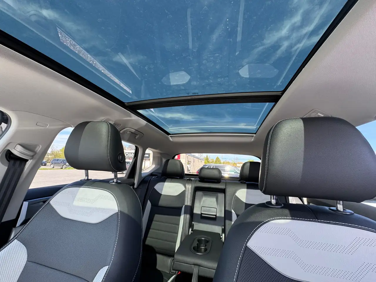 Volkswagen Taos снимка Volkswagen Taos