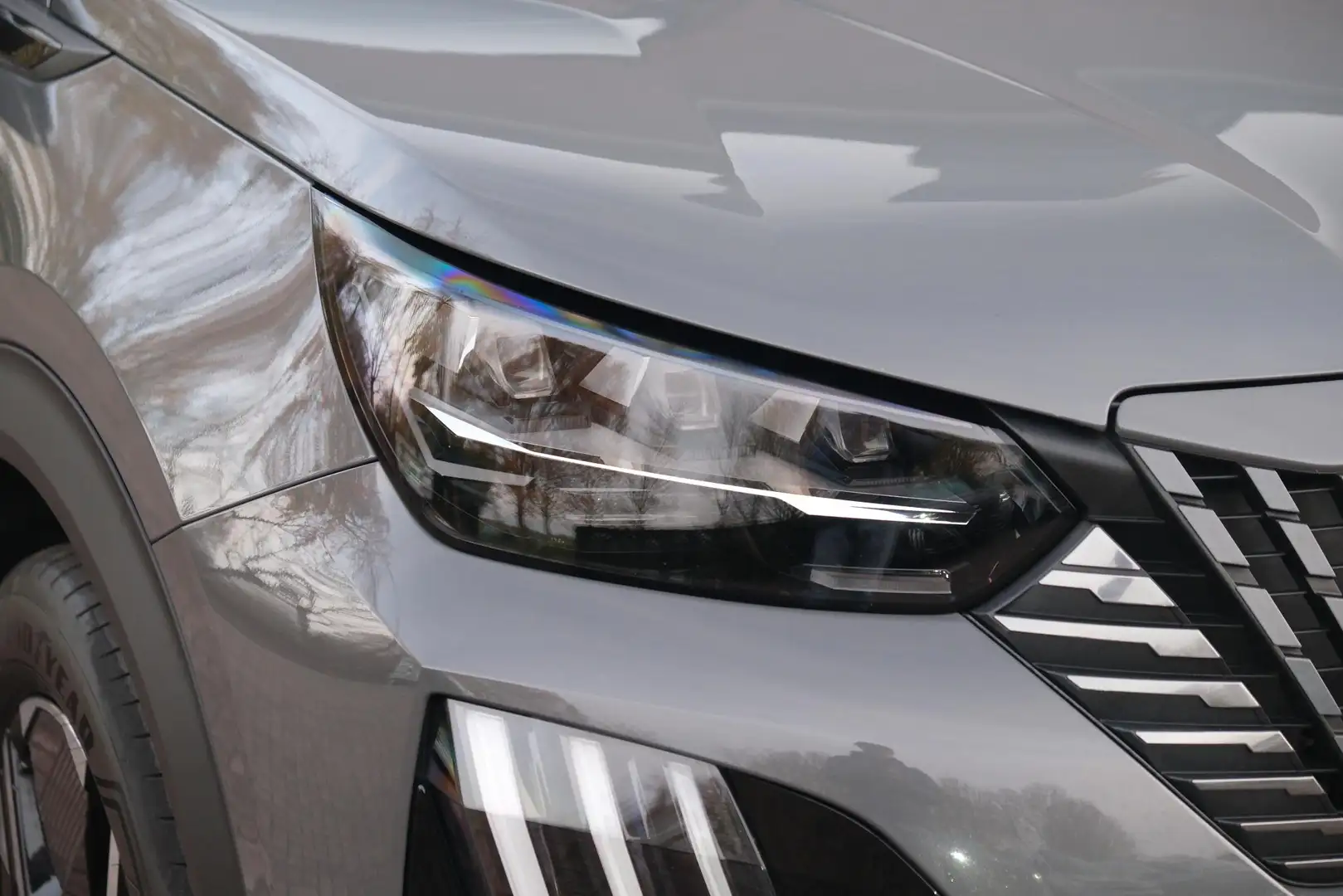 Peugeot 2008 1.2 PureTech 130pk EAT8 GT Pack | Navi | App Conne Gris - 2