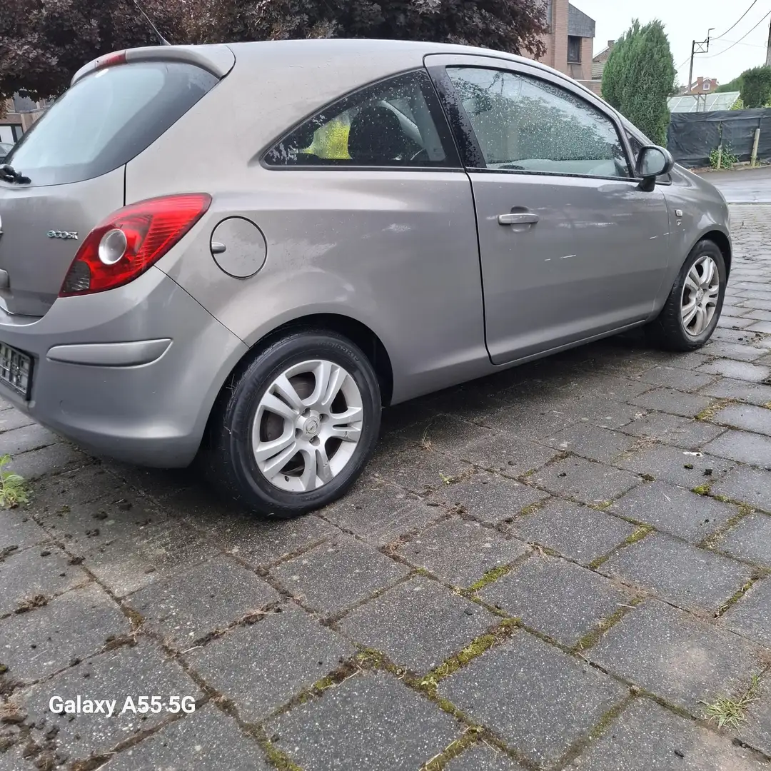 Opel Corsa 1.3 DT CDTi 16v Silverline - 1
