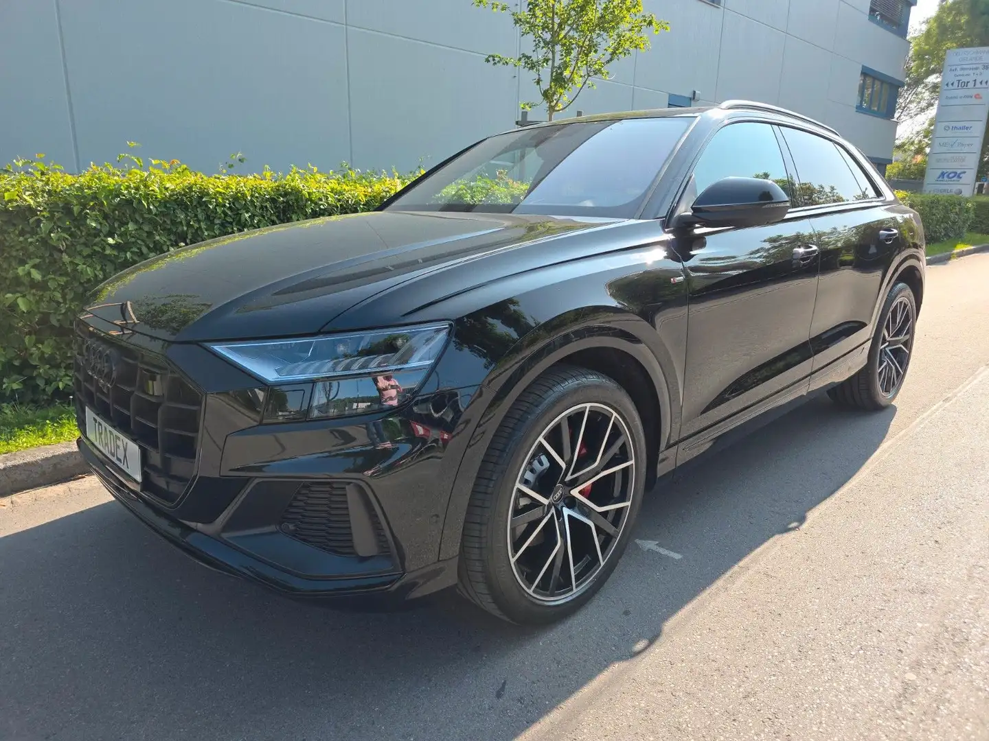 Audi Q8 50 TDI quattro S-Line/Raute/Pano/Tour/Stadt Schwarz - 1