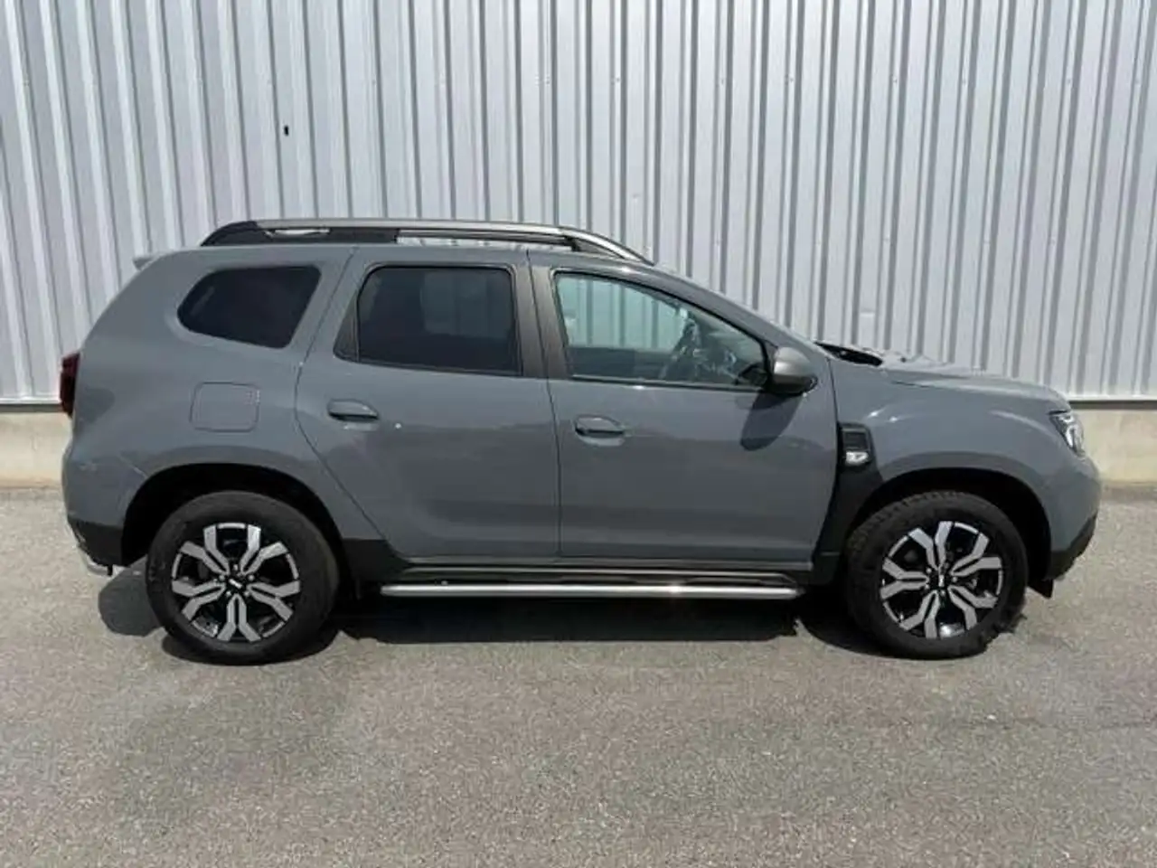 Dacia Duster — photo 4