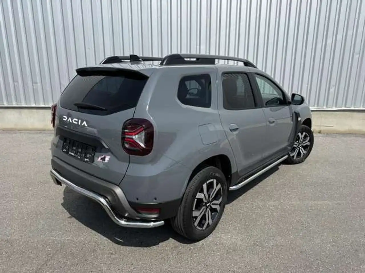 Dacia Duster — photo 3