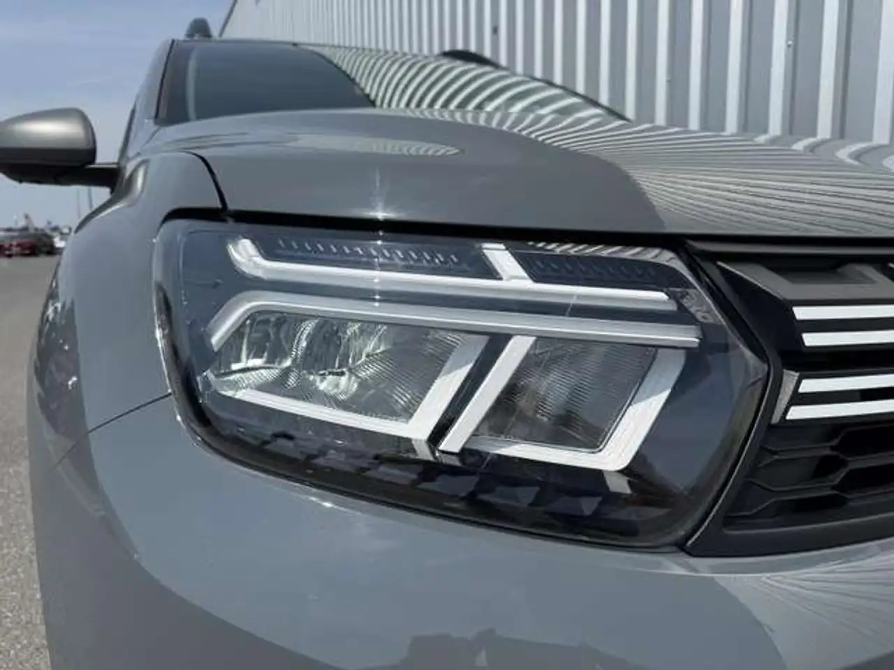 Dacia Duster — photo 11