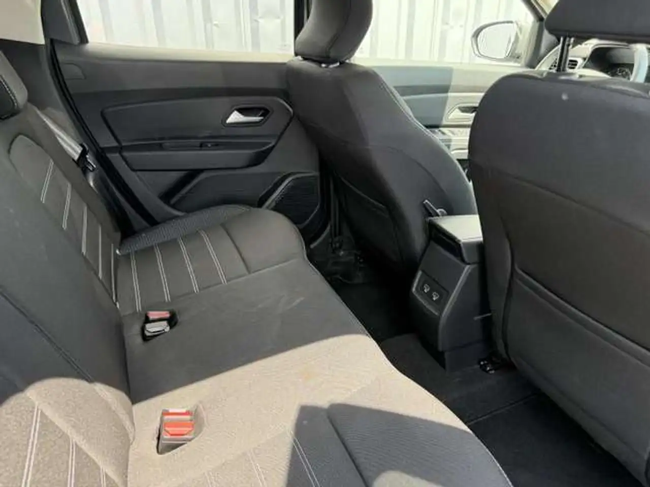 Dacia Duster — photo 9