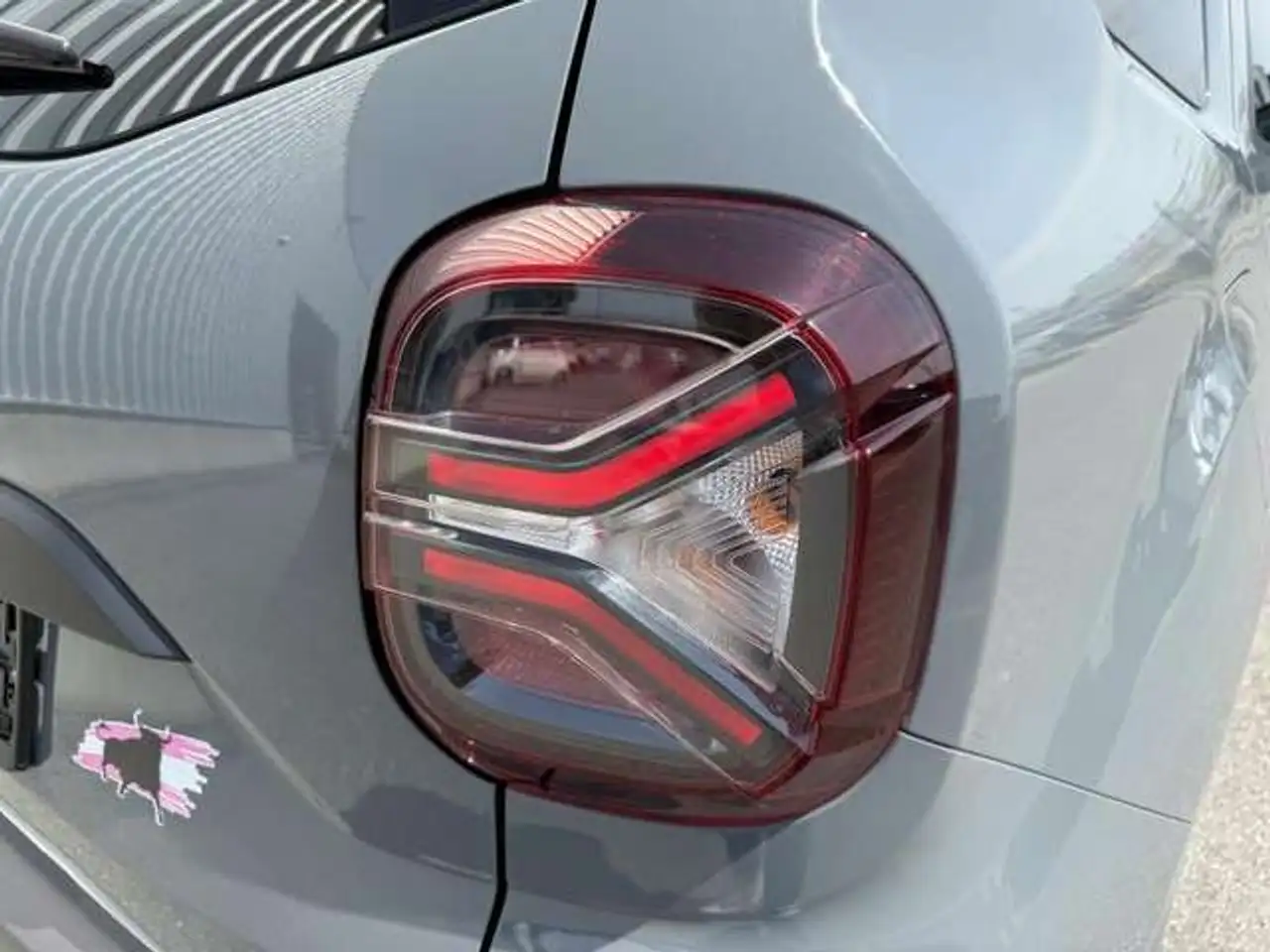 Dacia Duster — photo 12