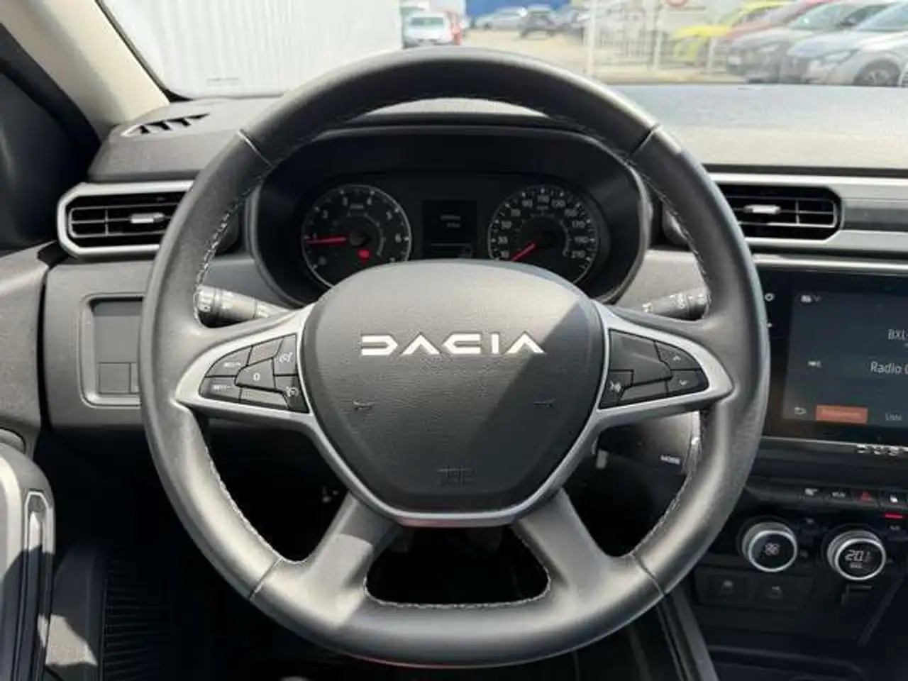 Dacia Duster — photo 16