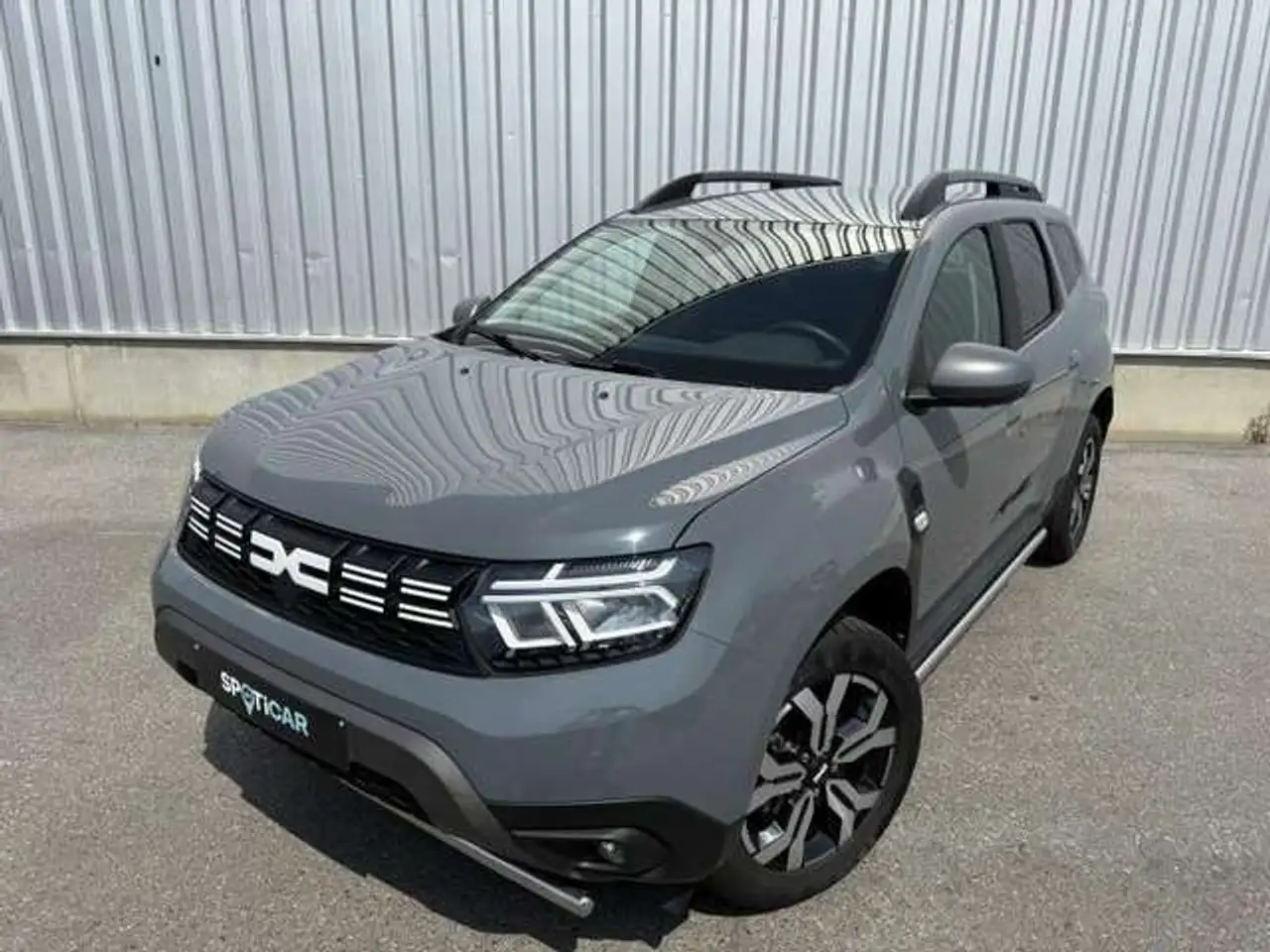 Dacia Duster — photo 28