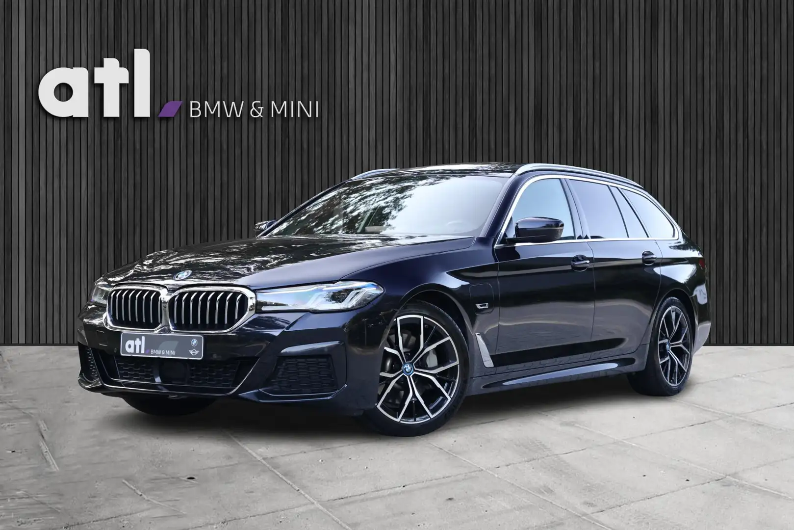 BMW 530 5-serie Touring 530e xDrive High Executive M-Sport Negro - 1