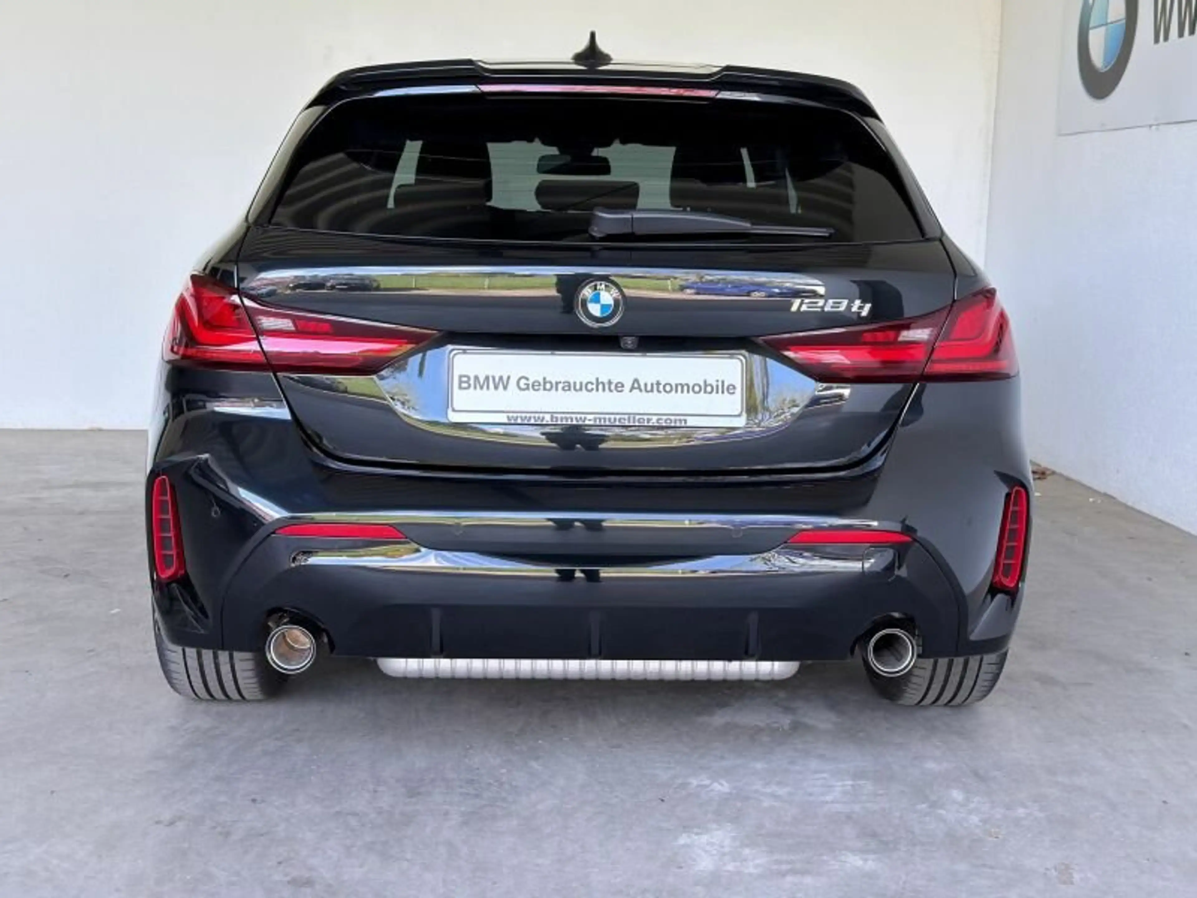 BMW 128 ti SAG LED+/PANO/LHZ/K-ZUG/CAM/PRIVACY/TEMPO — photo 6