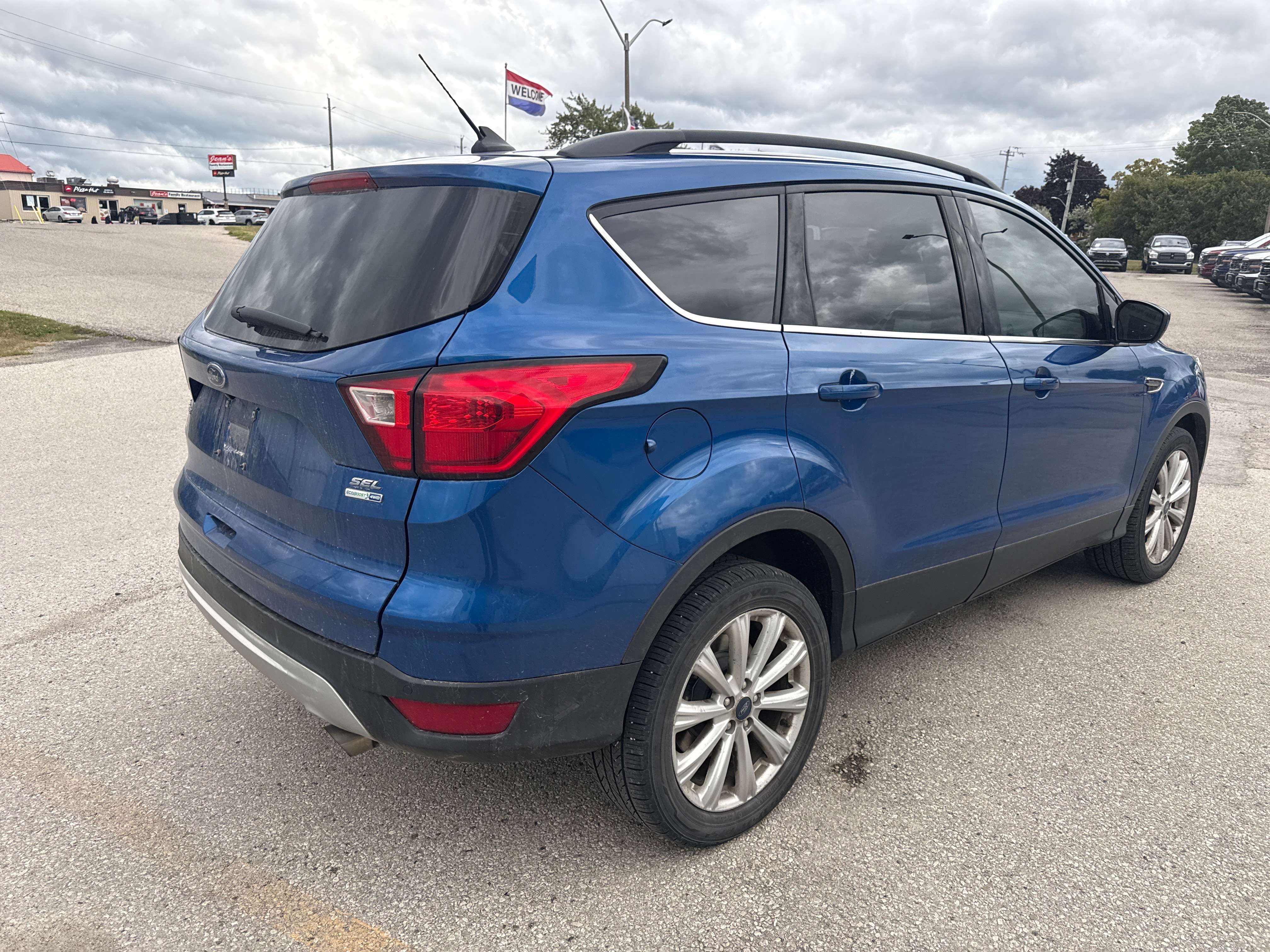 2019 Ford Escape SEL | 4WD | PANO ROOF | NO ACCIDENTS — снимка 1