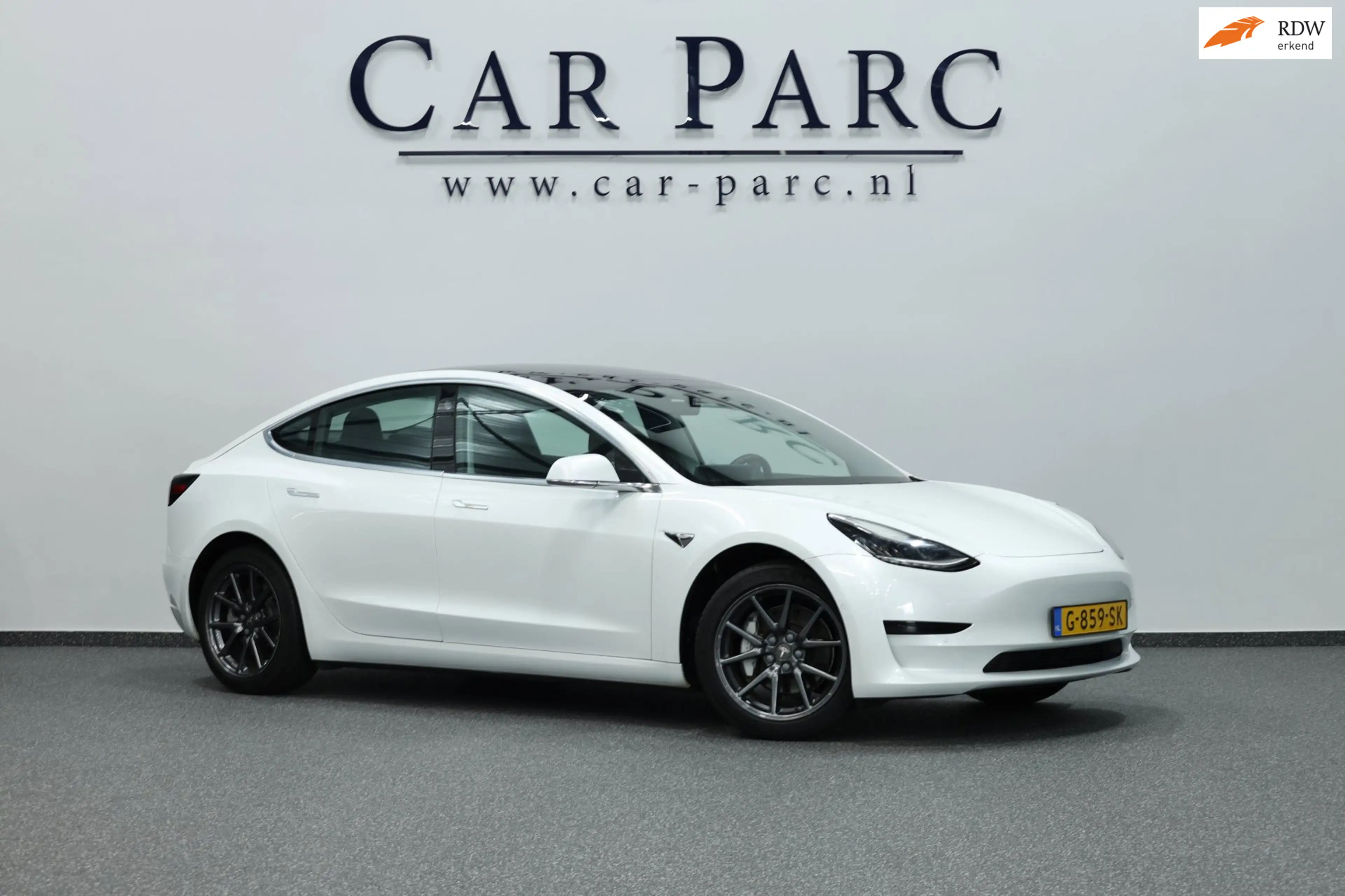 Tesla Model 3 Standard RWD Plus 60 kWh PANORAMADAK/LEER+S.VERWAR