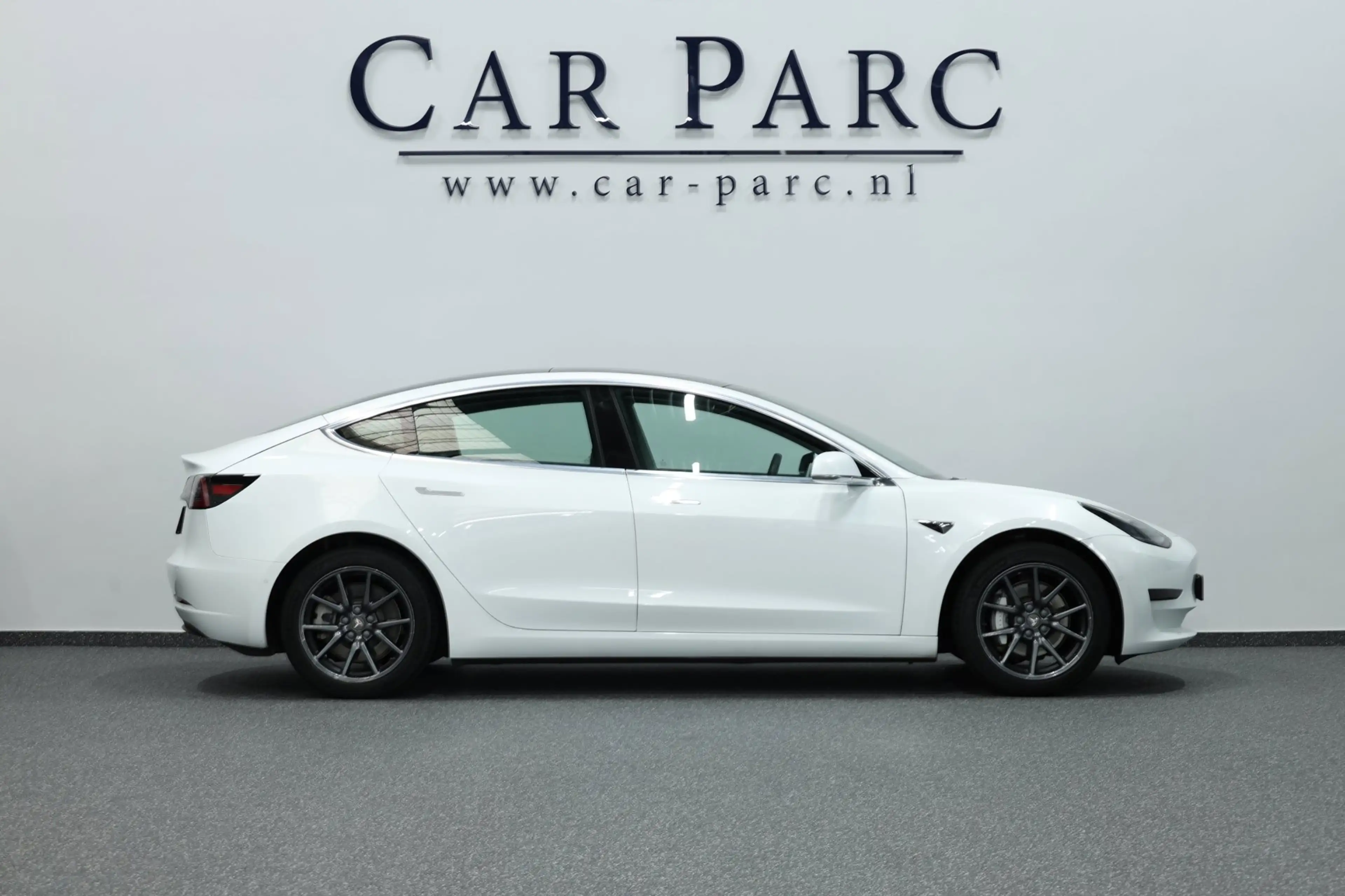 Tesla Model 3 Standard RWD Plus 60 kWh PANORAMADAK/LEER+S.VERWAR — photo 4