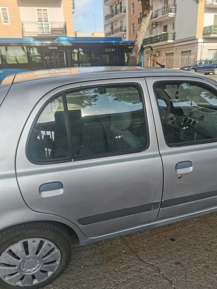 Nissan Micra II 2000 5p 1.4 Glamour, foto 3