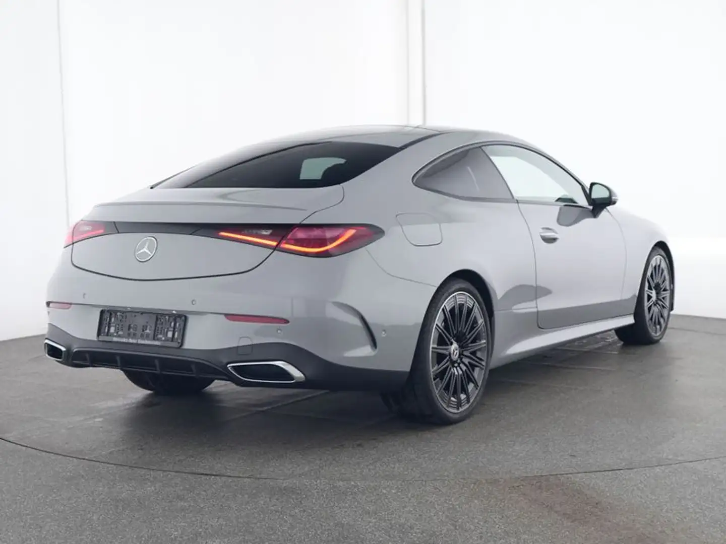 Mercedes-Benz CLE 220 d Cp AMG PANO 20 NIGHT 360 DIGITAL LIGHT Grau - 2