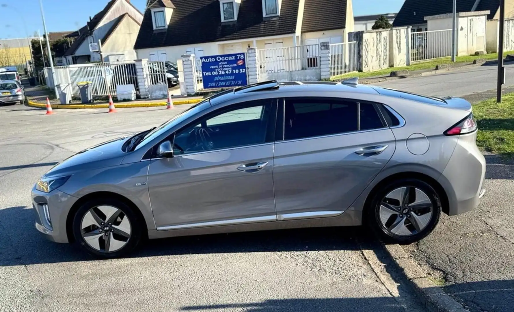 Hyundai IONIQ EXECUTIVE 1.6 GDI 140CV TOIT OUVRANT CUIR SIEGE EL Šedá - 2