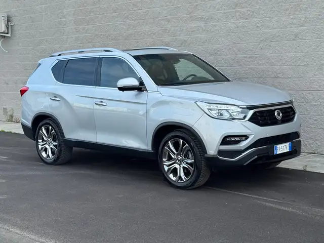 SsangYong Rexton 2.2 diesel ICON 4wd 7 posti FULL OPTIONAL