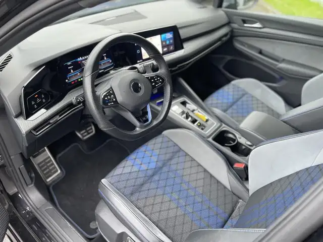 Volkswagen Golf view 6