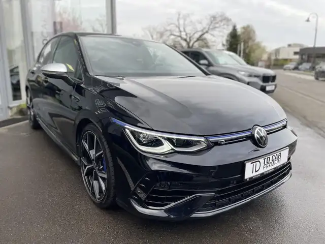 Volkswagen Golf view 3