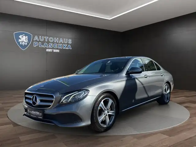 Mercedes-Benz E 220 d Limousine Avantgarde AHK*NAVI*KAMERA