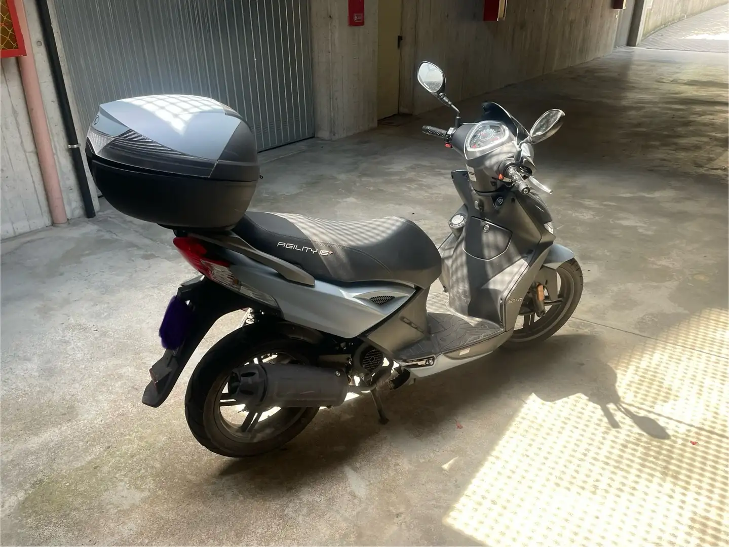 Kymco Agility 50 16+ Grijs - 2
