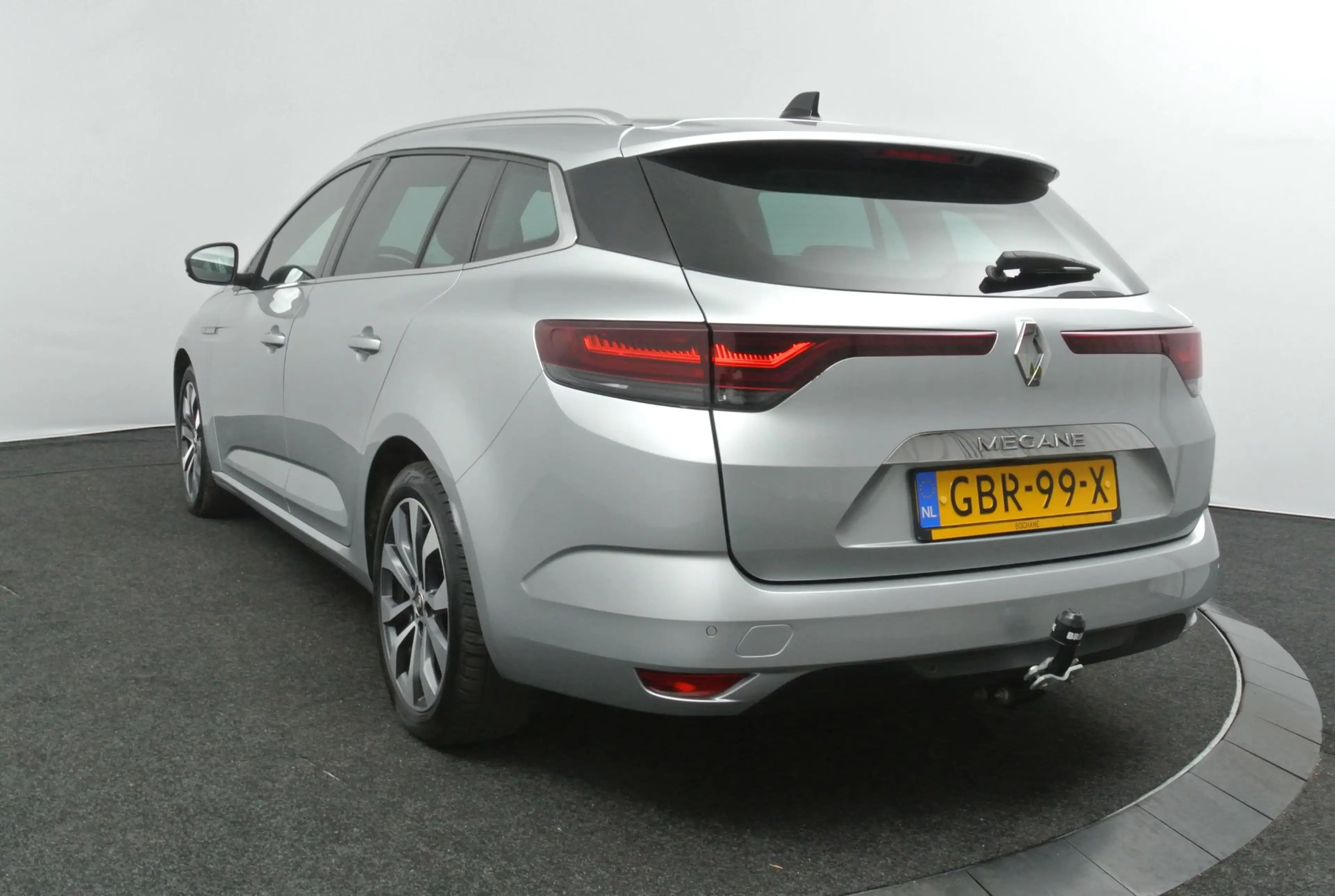 Renault Megane Estate 1.3 TCe 140 EDC Techno | Automaat | Trekhaa — photo 6