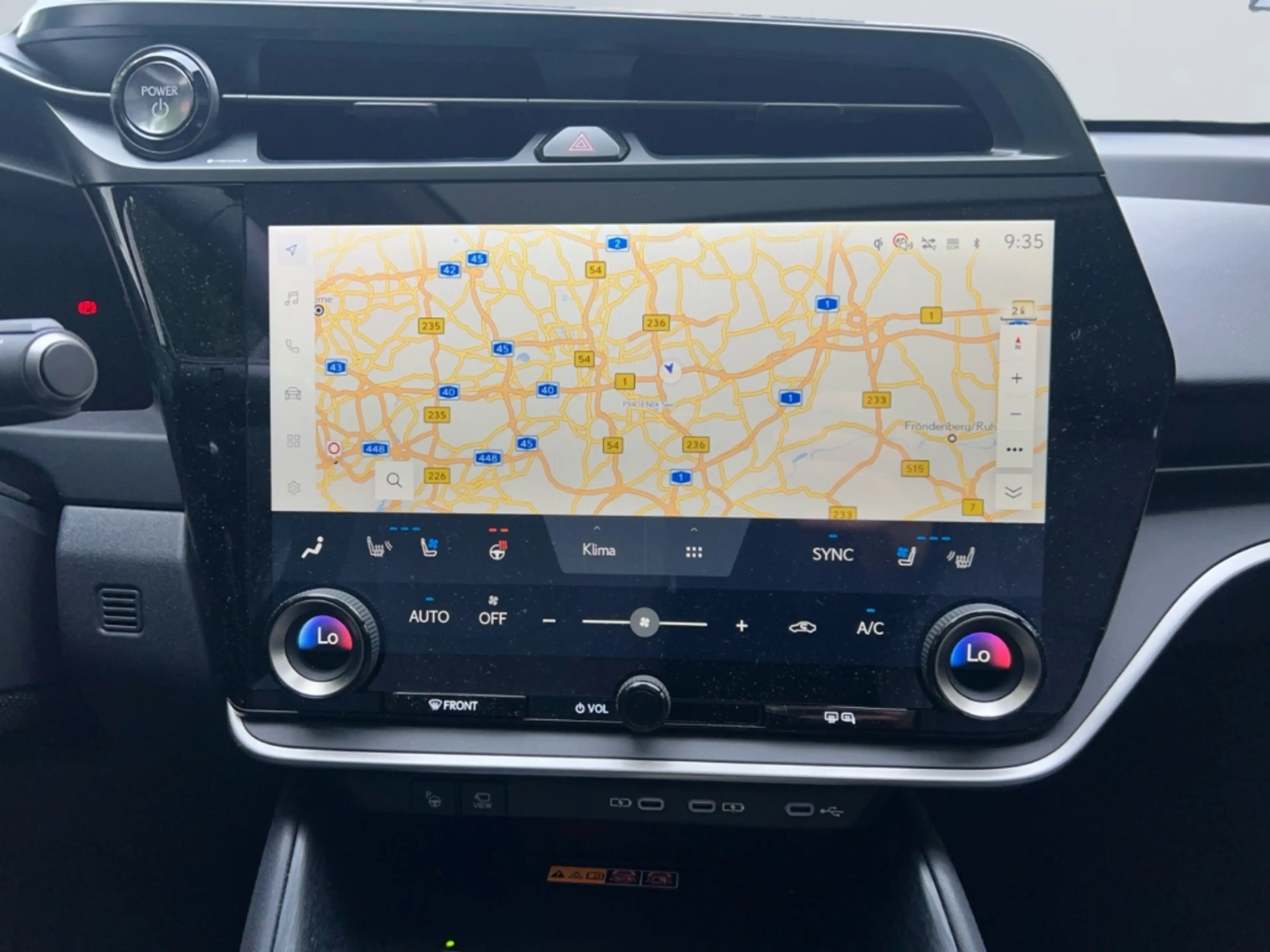 Lexus RZ 300e Luxury Line *LED*HUD*360*M Levinson*ACC* — photo 13