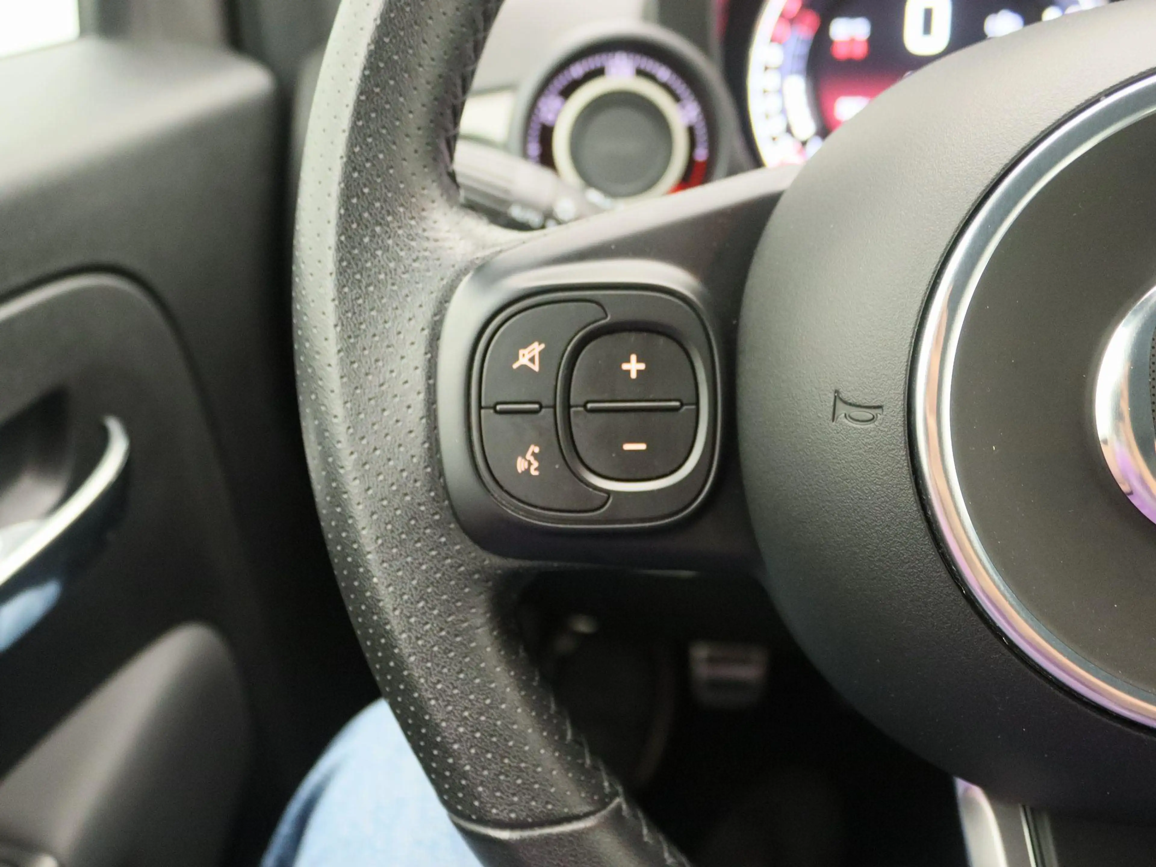 Abarth 595 Turismo 1.4 T-Jet Abarth — photo 14
