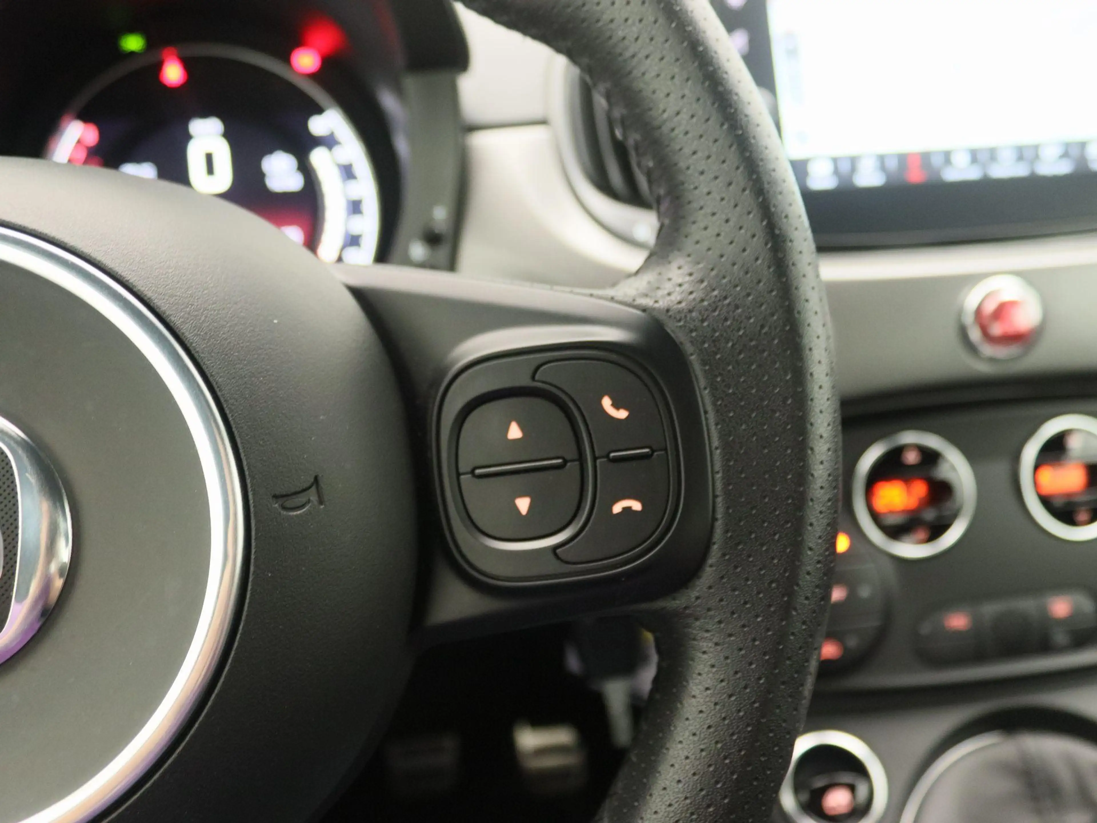 Abarth 595 Turismo 1.4 T-Jet Abarth — photo 15