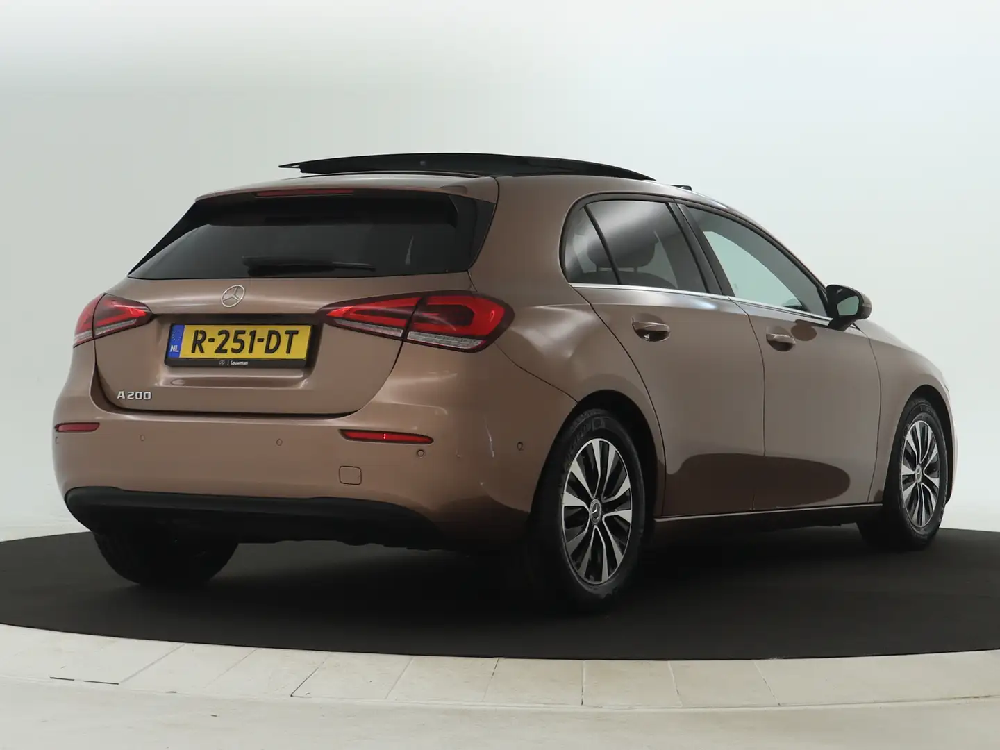 Mercedes-Benz A 200 Business Line | Panorama Schuif/Kanteldak | Parkee Коричневый - 2