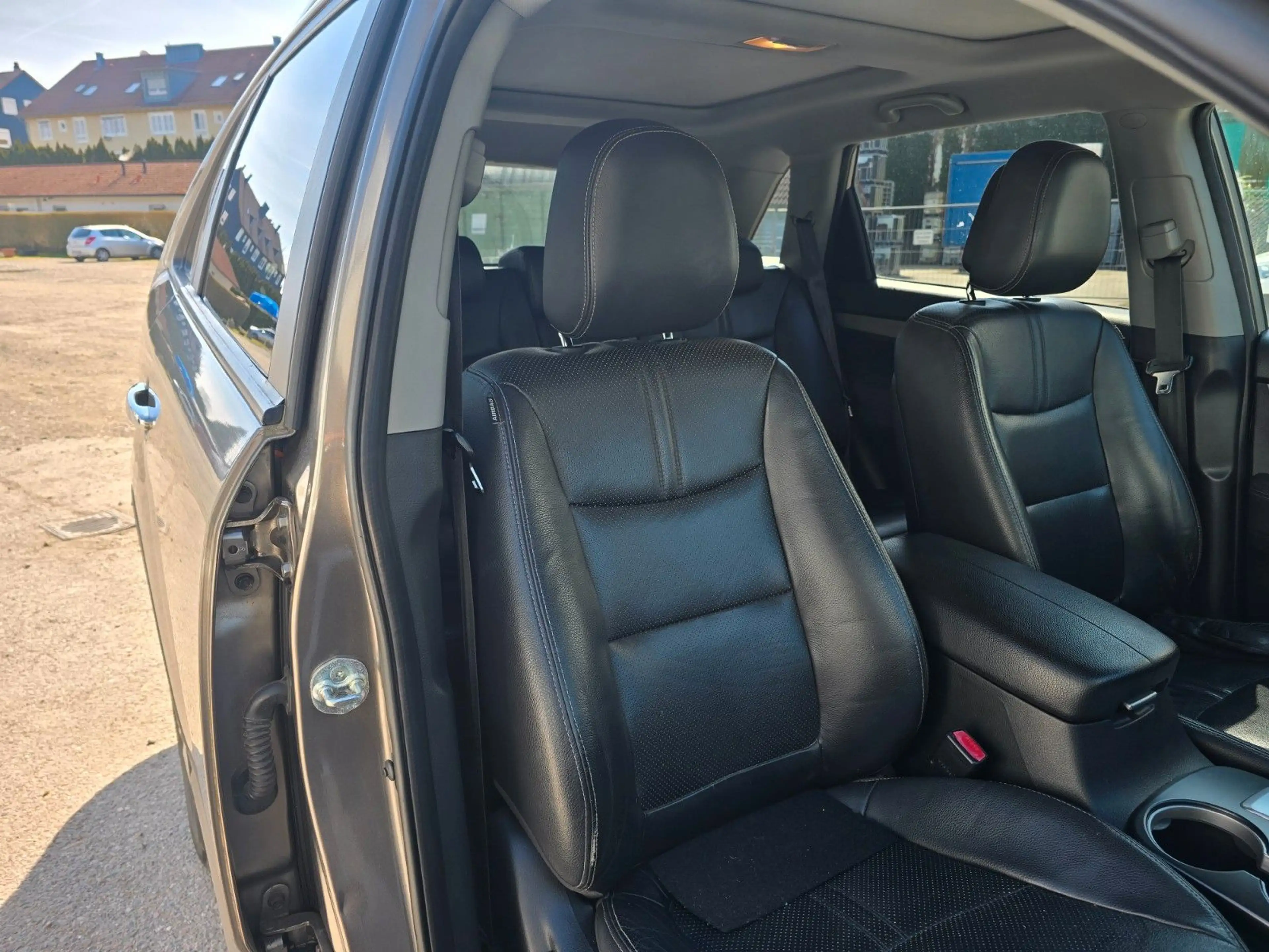 Kia Sorento Vision 4WD*AUTO*LEDER*SCHIEB*HU 01/28 — photo 11