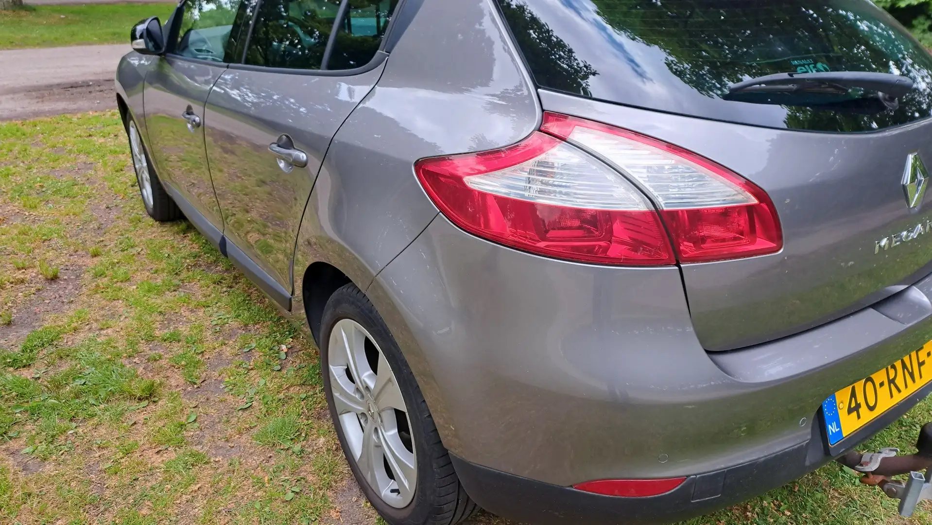Renault Megane Megane 1.6 Parisienne Grijs - 2