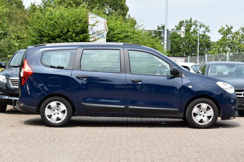 Dacia Lodgy Comfort 2.HD| NAVI| AHK| KAMERA| KLIMA|TÜV — photo 4