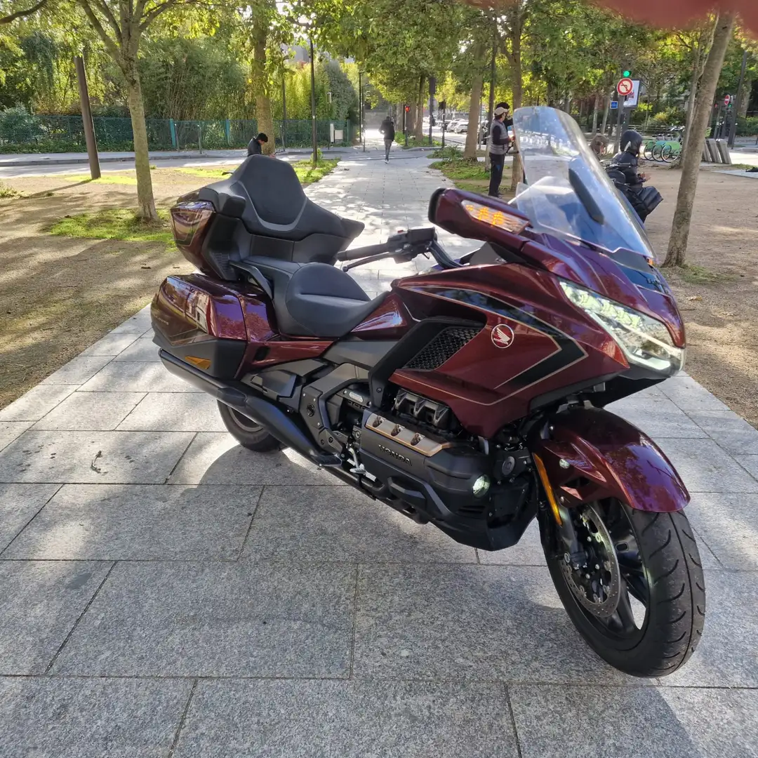 Honda Gold Wing Rouge - 1