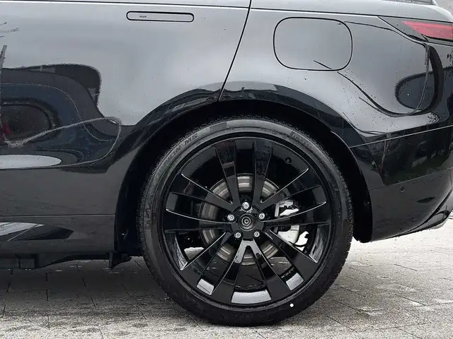 Land Rover Range Rover Sport view 9