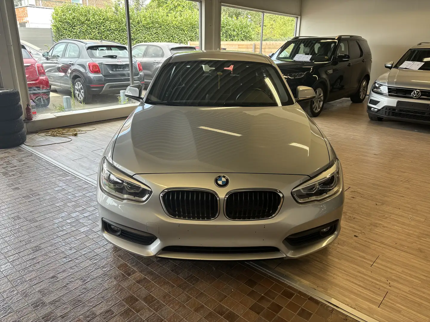 BMW 118 118iA Zilver - 2