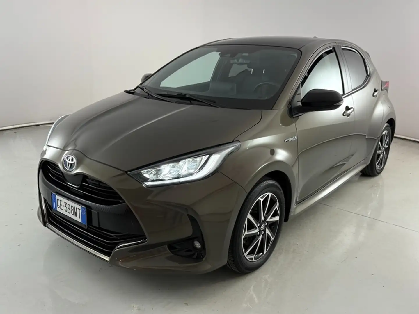 Toyota Yaris 1.5 Hybrid Lounge Gris - 1