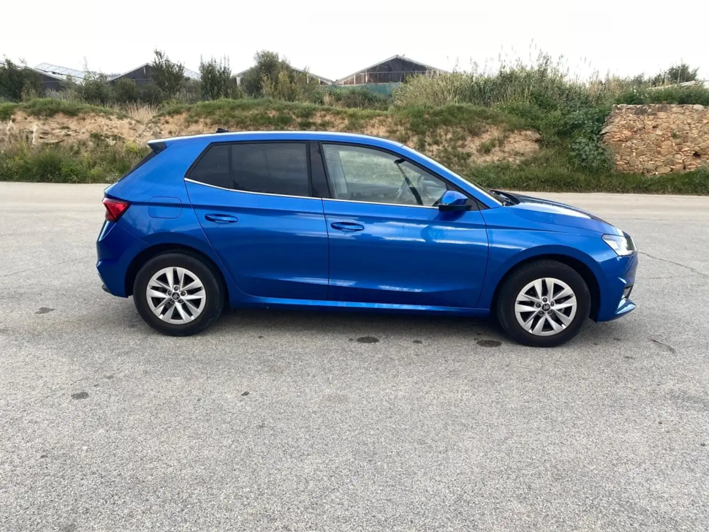 Skoda Fabia 1.0 TSI Design 70kW Azul - 2