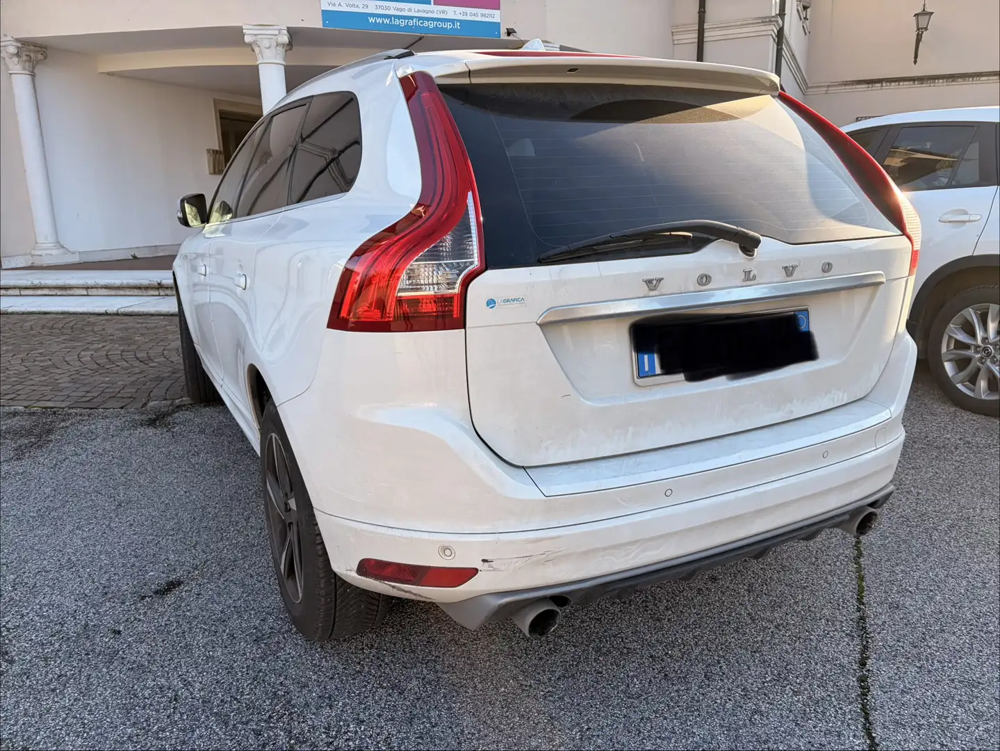 Volvo XC60 R-design - 1