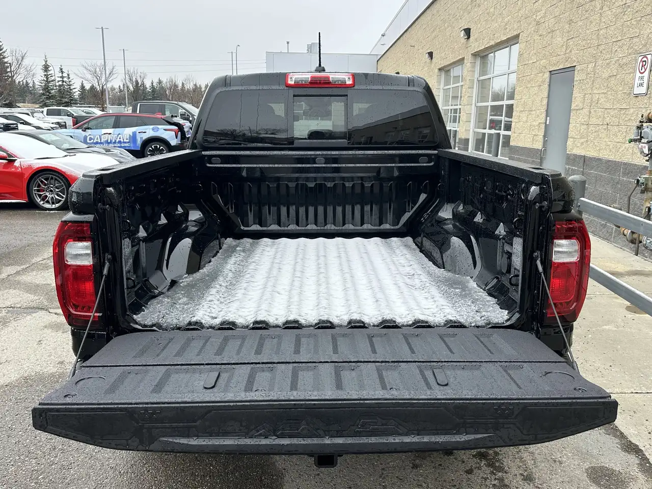 GMC Canyon снимка GMC Canyon