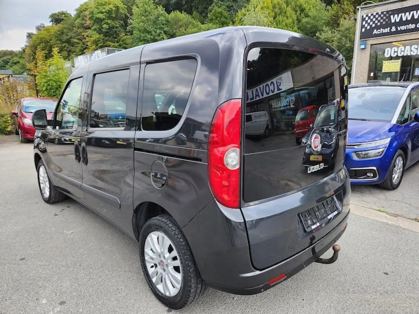 Fiat Doblo Doblo 1.4i Lounge Schwarz - 2