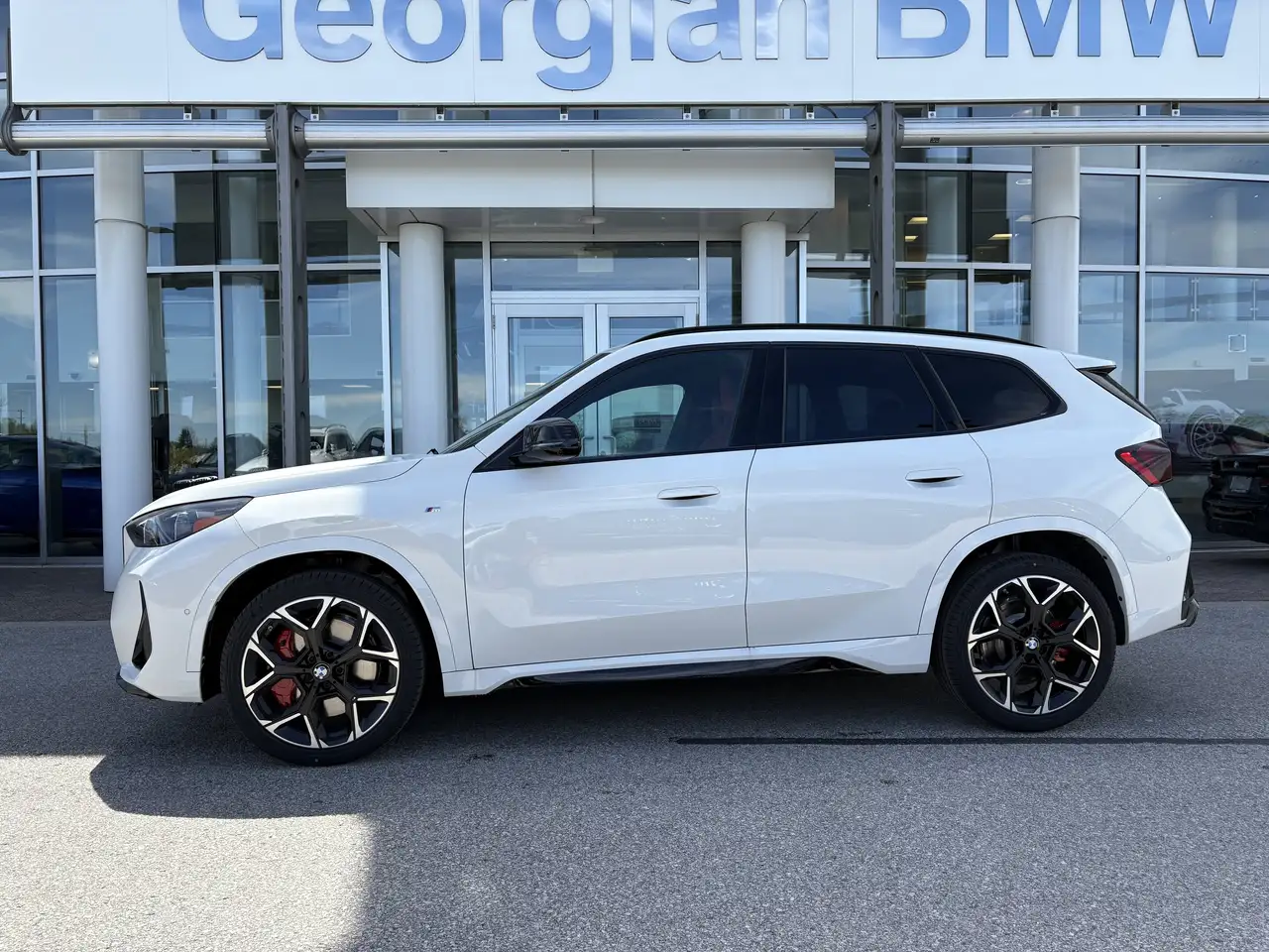 BMW X1 снимка BMW X1