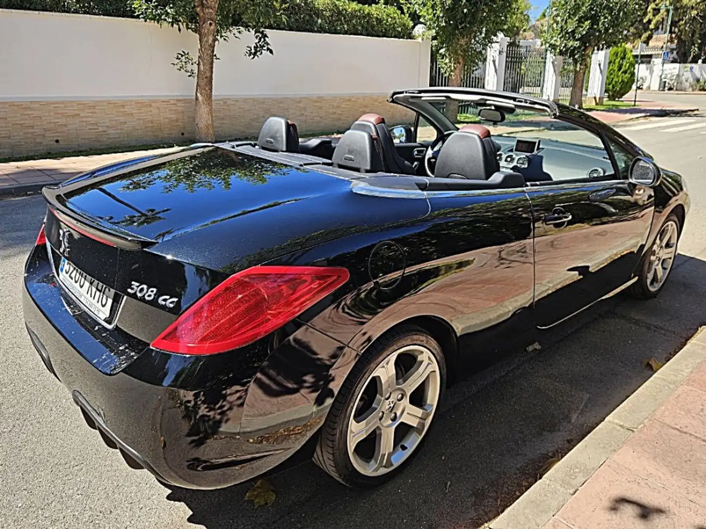 Peugeot 308 CC 1.6 THP Allure 200 Zwart - 2