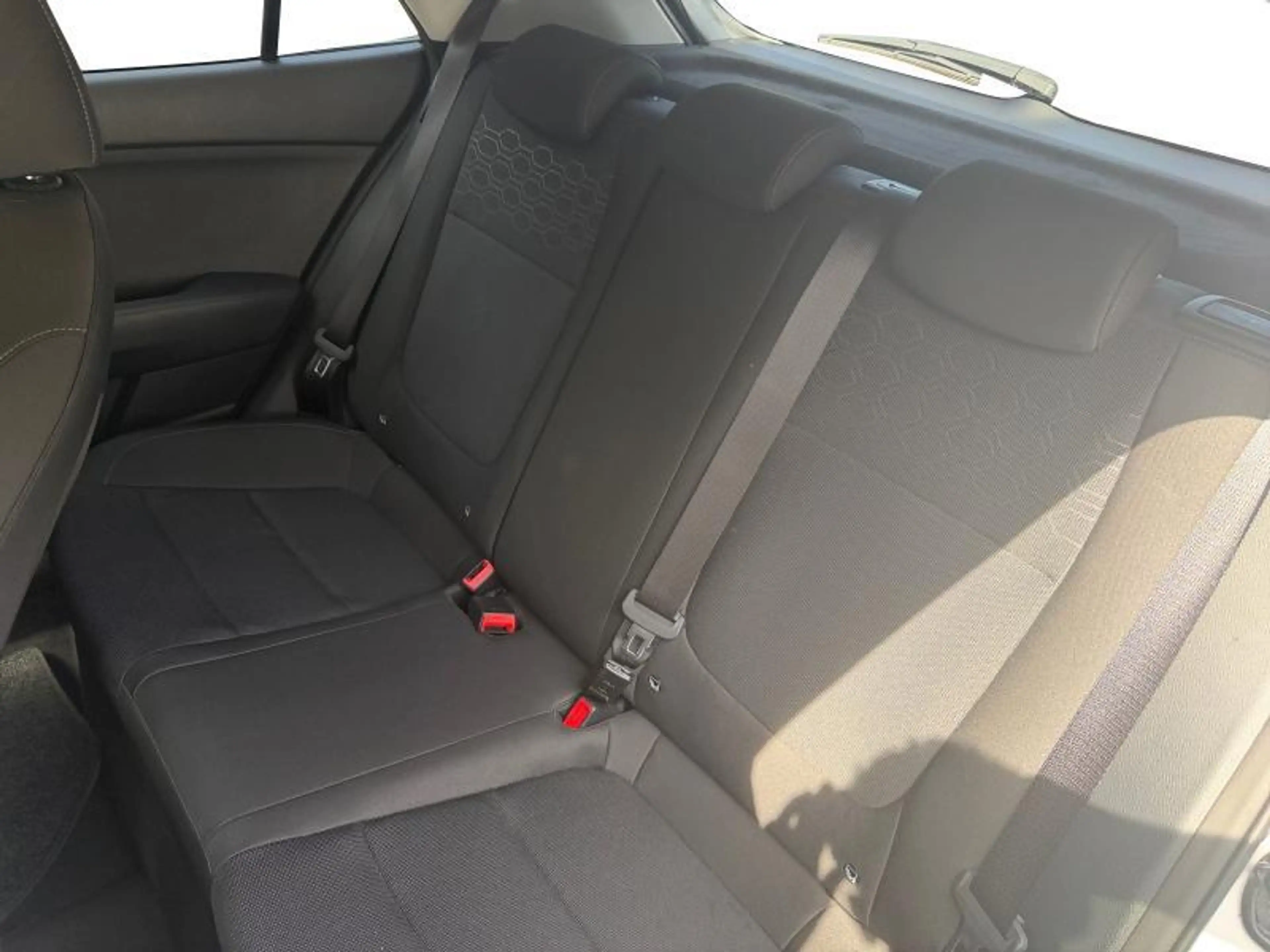 Kia Rio Rio | 1.2 essence 83 cv | GPS | Camera | Clim | Ca — photo 11