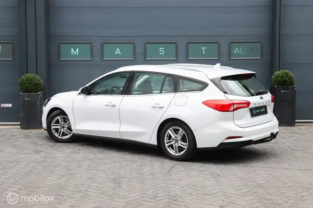 Ford Focus view 13