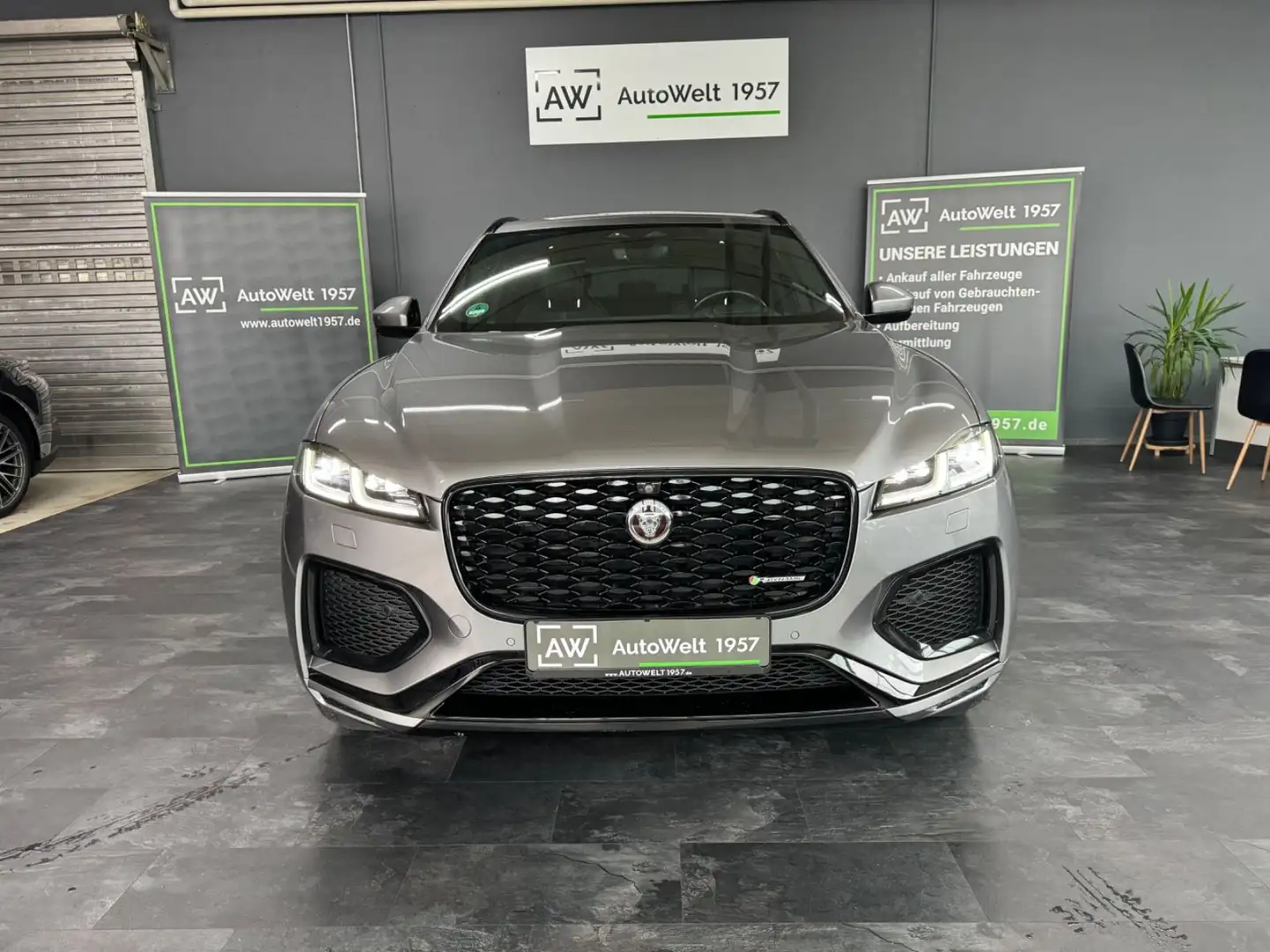 Jaguar F-Pace R-Dynamic SE AWD*VOLL*Massage*4xSHZ*360°* Grau - 2